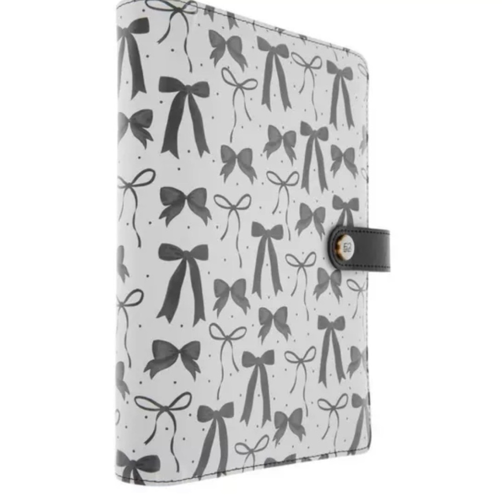 Chic Black Bow Pattern Planner 9.5”x7.5”